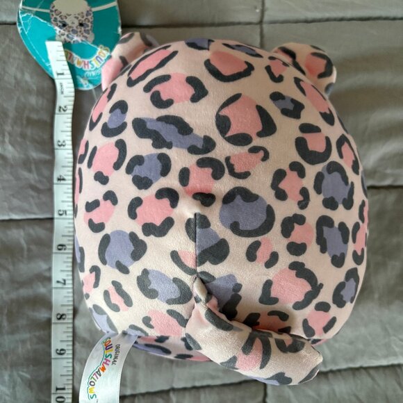 NEW with tags, Squishmallow Dallas the leopard plush toy - Picture 10 of 11